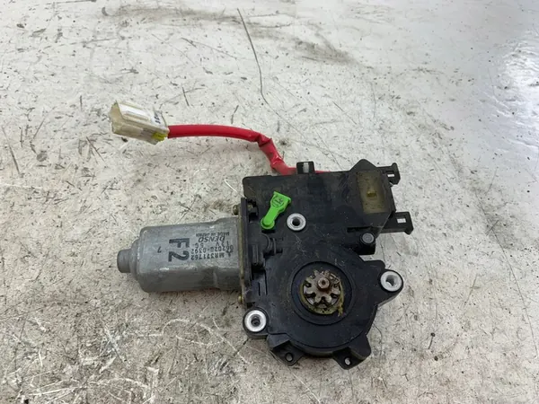 Mitsubishi Pajero Pinin Motor de Ventana Derecho MR371762 image 4