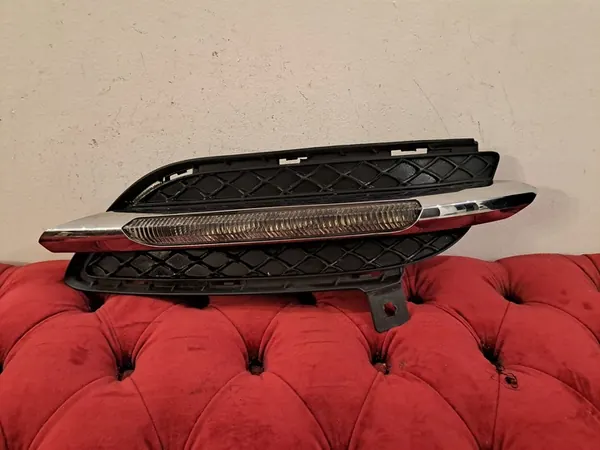 GRILLE LED MERCEDES B CLASSE W204 CHROME image 2