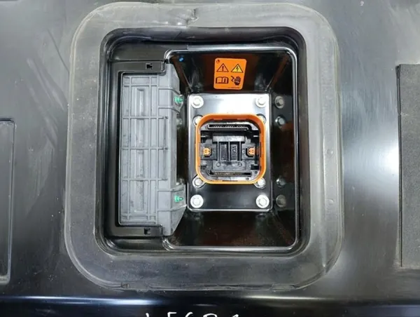 Batterie d'occasion OEM 68394027AG Chrysler Pacifica image 6