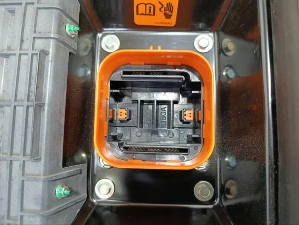 Batterie d'occasion OEM 68394027AG Chrysler Pacifica image 7