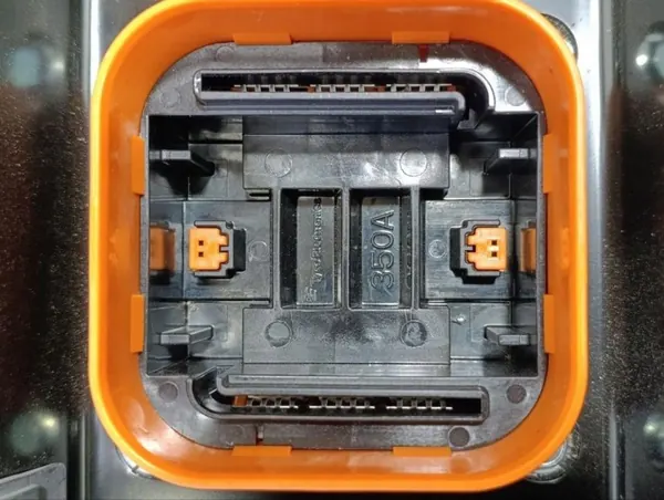 Batterie d'occasion OEM 68394027AG Chrysler Pacifica image 8