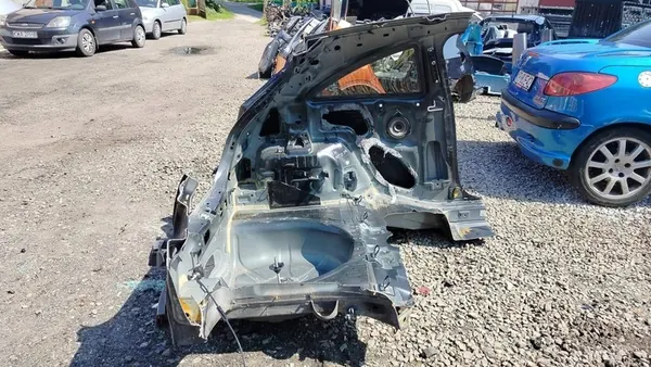 Pannello posteriore Opel Corsa D image 3