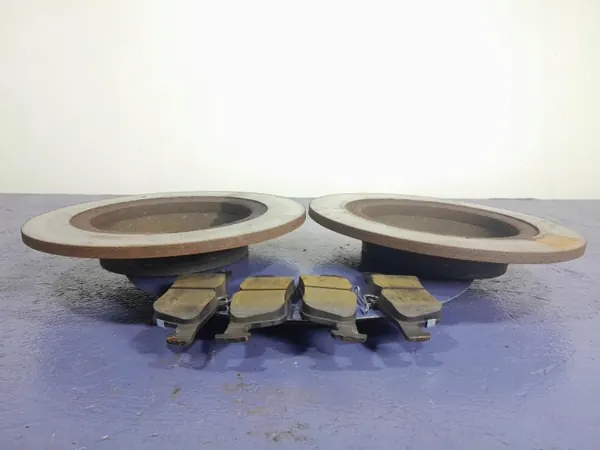 Disques et plaquettes frein arrière OEM Lochow-328332- image 4