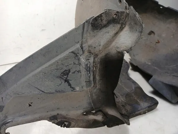 Front Left Wheel Arch Skoda Octavia III image 4