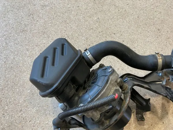 Pompe à air secondaire OEM 420906321 pour Audi A7 S7 image 8