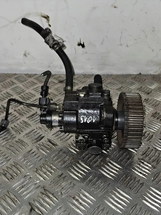 Opel Zafira B 2006 Engranaje Bomba Inyección OEM 46517943 image 5