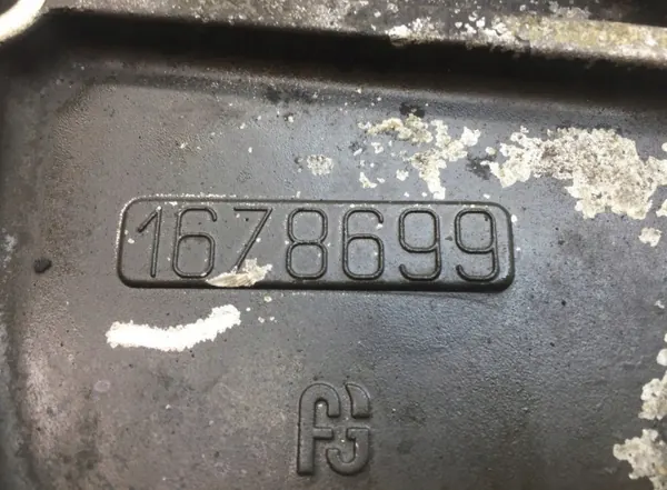 BOVA Voorste motorafdekking OEM 1678699 - Gebruikt image 4