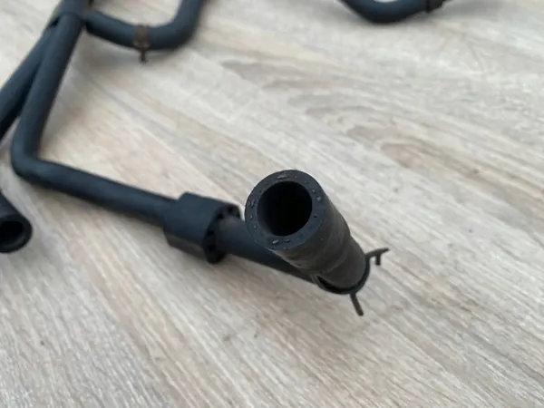 Jäähdytysletkut ja Putket OEM 1J0122109Q image 8