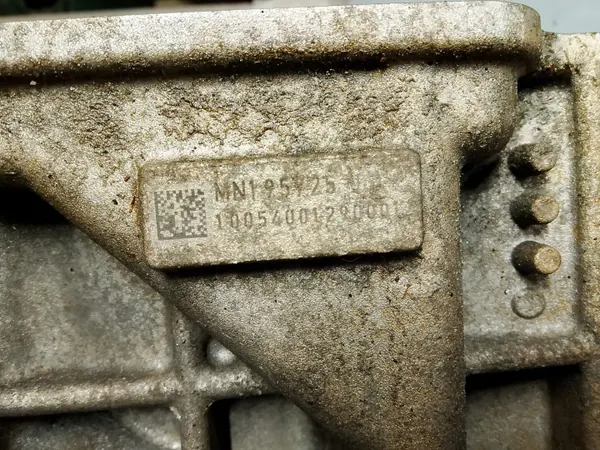 Mitsubishi Colt 1.3 4A90 Moottorilohko - Käytetty image 8