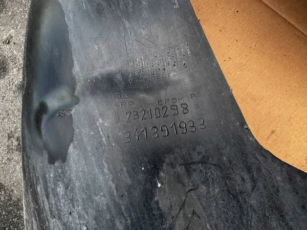 OPEL INSIGNIA A Etu Oikea Lokasuoja 23210298 image 3