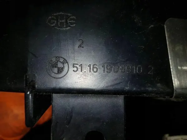 Cenicero BMW OEM 51161908910 para Serie 5 E34 image 3