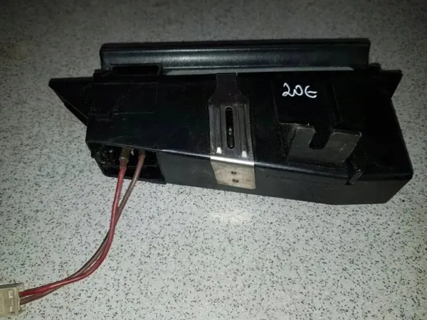 Cenicero BMW OEM 51161908910 para Serie 5 E34 image 4