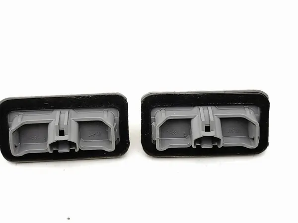 Feu de plaque Toyota RAV4 XA50 2020 OEM AMD216439 image 4