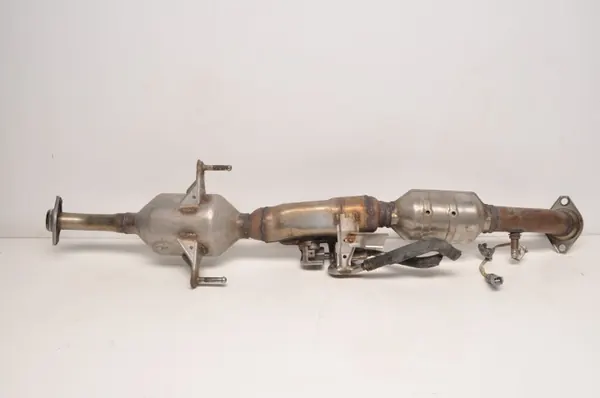 Catalyseur OEM 89465-47090 pour Toyota Prius image 8