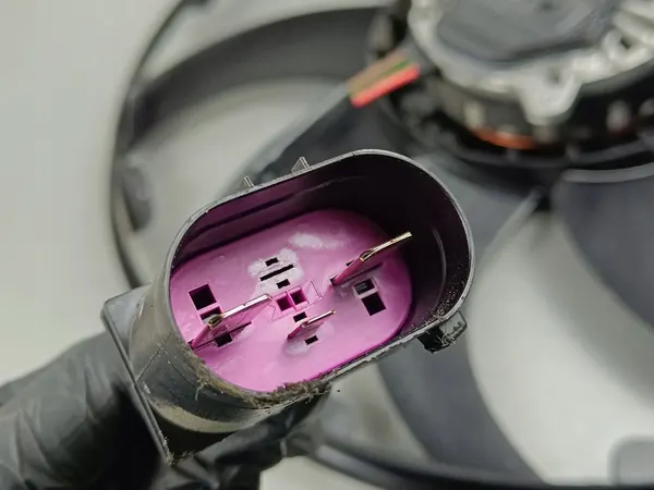 MG HS Jäähdyttimen tuuletin E88057103 image 4