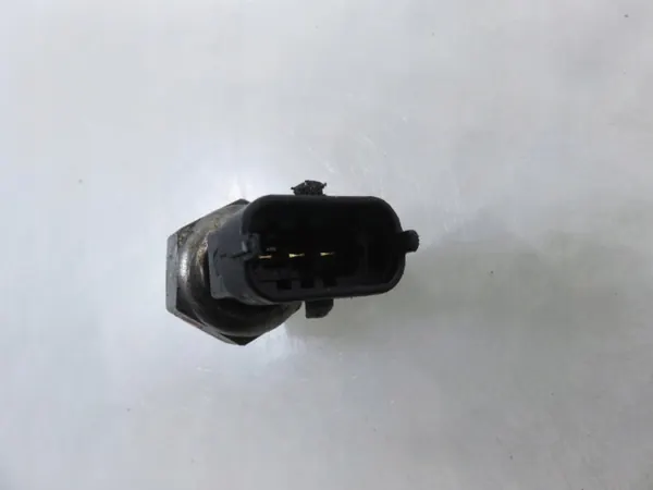 Sensor Pressão Combustível OEM 24418424 Opel Signum 2.2 image 4
