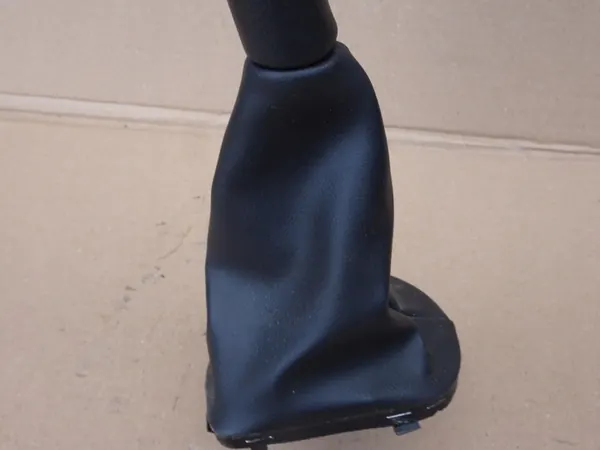 Dacia Sandero II Lift versnellingspookhoes OEM 969357459R image 3