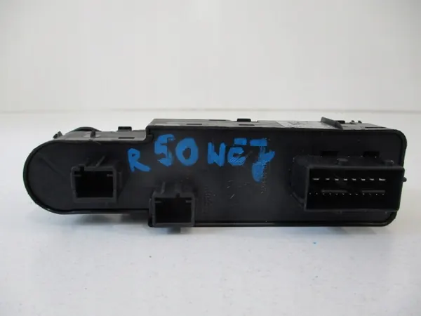 Voorste linker raamschakelaar PEUGEOT 208 I OEM 98242539ZD image 6