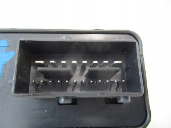 Voorste linker raamschakelaar PEUGEOT 208 I OEM 98242539ZD image 7