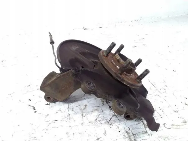 Ford Focus 2016 Linke Vorderradnabe OEM AV613K171 image 3
