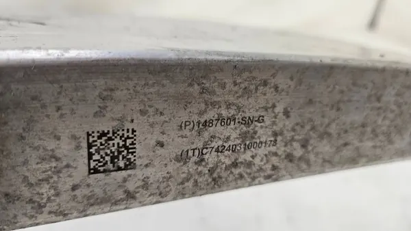 Stoßstangenholm vorne Tesla Model Y OEM 1487601-SN-G image 7