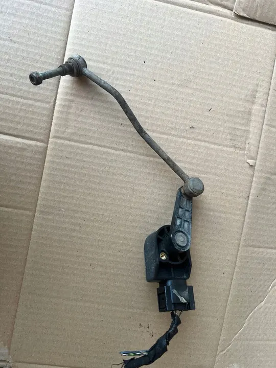 Sensor de nível Audi A8 D3 4E0941285F image 5