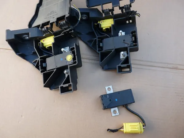 Fusible Pyrotechnique Audi A8 D3 OEM 7L0915457A image 2