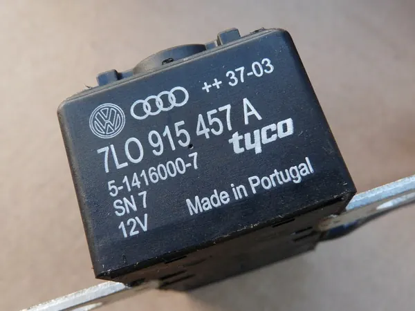 Fusible Pyrotechnique Audi A8 D3 OEM 7L0915457A image 3