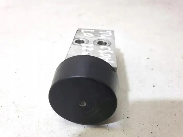 AC-jäähdytinventtiili OEM 97775CZ001 Hyundai 1.6L:lle image 3