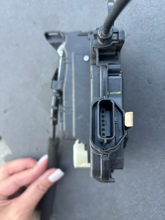 Vänster Framslå 805030700R Renault Twingo III Lift Elektrisk image 2