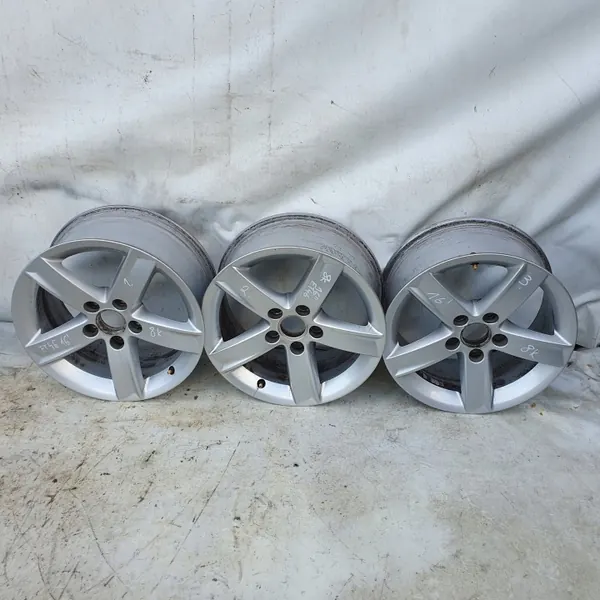 Audi A4 B8 Fälg 5x112 16 ET46 OEM 8K0071496 image 2