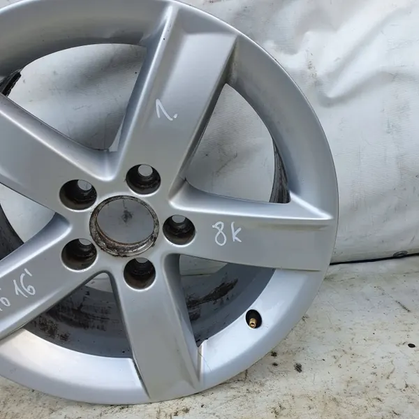 Audi A4 B8 Fälg 5x112 16 ET46 OEM 8K0071496 image 3
