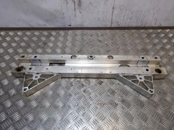 Chrysler Pacifica etujarrutulpat OEM NERA image 2