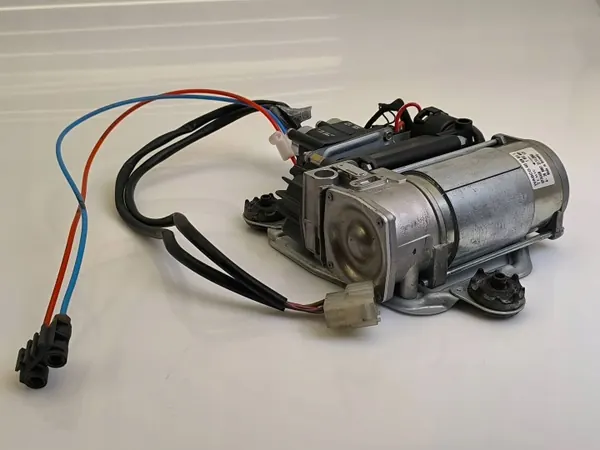 Mercedes-Benz OE 4430200111 Hinterachsluftfederungskompressor image 2