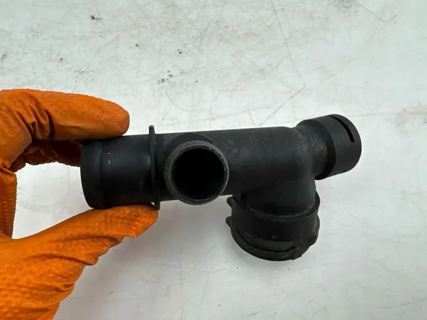 Volkswagen Golf VII 2020 Etu Jäähdyttimen Letku image 6