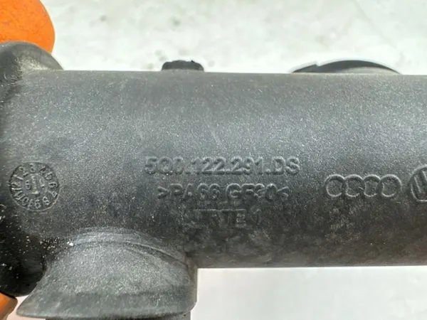 Volkswagen Golf VII 2020 Etu Jäähdyttimen Letku image 7