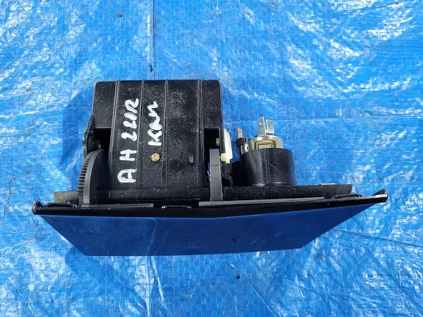 Cinzeiro Isqueiro Opel Astra H OEM 13116959 Preto Piano image 4