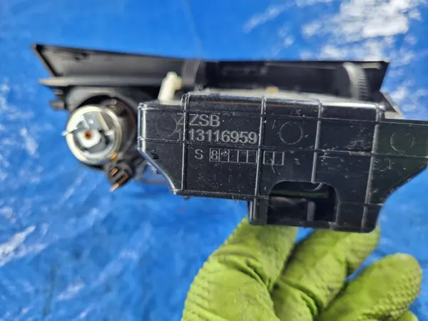 Cinzeiro Isqueiro Opel Astra H OEM 13116959 Preto Piano image 9