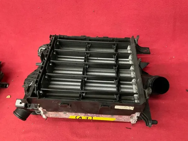 Intercooler Porsche Cayenne 9Y0 image 5