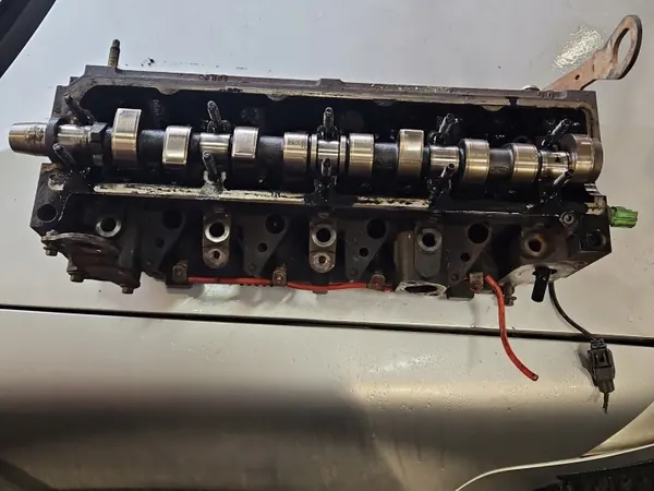 Sylinterikansi FORD HCPA 1.8 TDCI 90hv 02-06 image 2