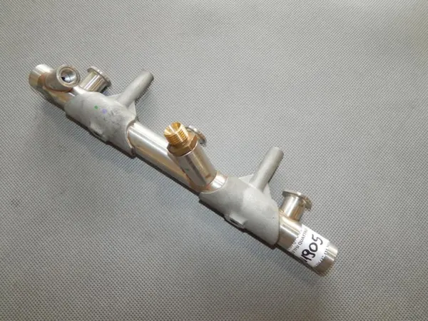 Distribuidor de combustible OEM 06E130089AF Audi Q7 4M image 2