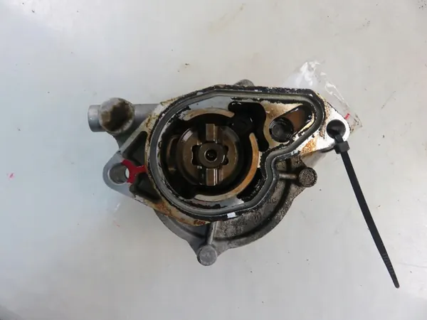 Imupumppu Opel Insignia A 2.0 Turbo 12632504 image 5