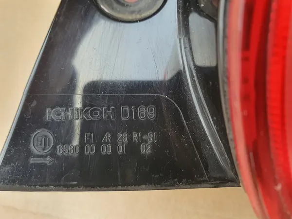 Luz trasera derecha Mitsubishi Space Star II Lift 16-20 OEM image 3