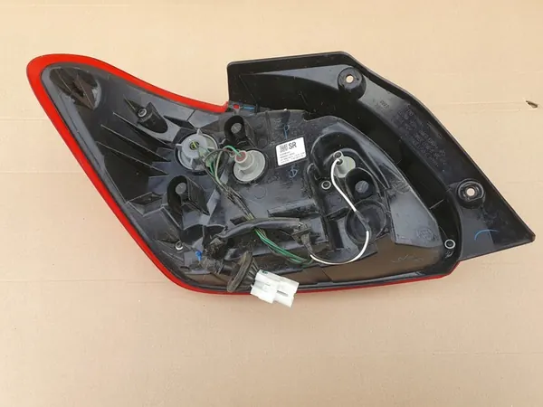 Luz trasera derecha Mitsubishi Space Star II Lift 16-20 OEM image 4