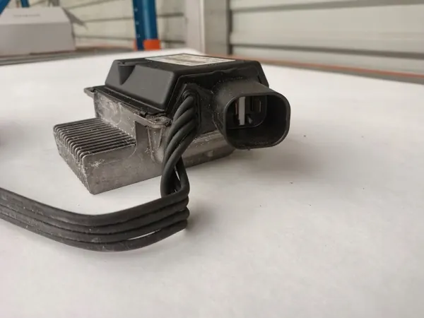 Mercedes-Benz A45 AMG Ventilatorregelmodule OEM A2125000493 image 3