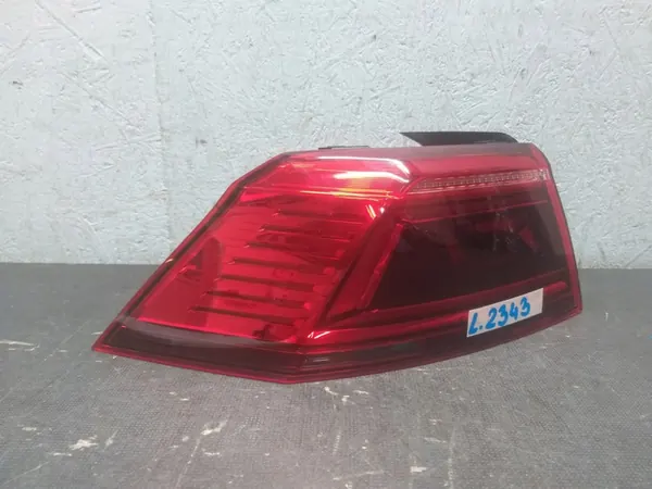 Luz trasera izquierda VW Passat B8 Sedan Lift LED image 2
