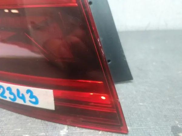 Luz trasera izquierda VW Passat B8 Sedan Lift LED image 3
