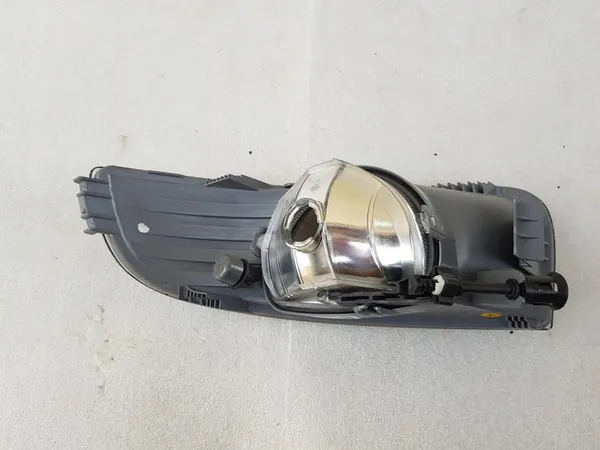 SKODA SUPERB II FAROL HALÓGENO DIREITO 3T0941701A image 4