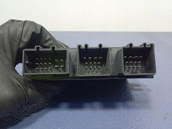 Mercedes B-Klasse W246 trekhaakmodule OEM A2469005501 image 3