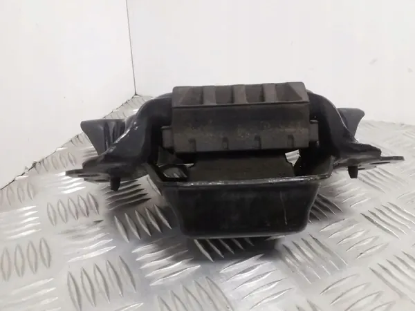 Vaihteiston kiinnike Skoda Octavia Mk3 2015 5Q0199555AC image 4